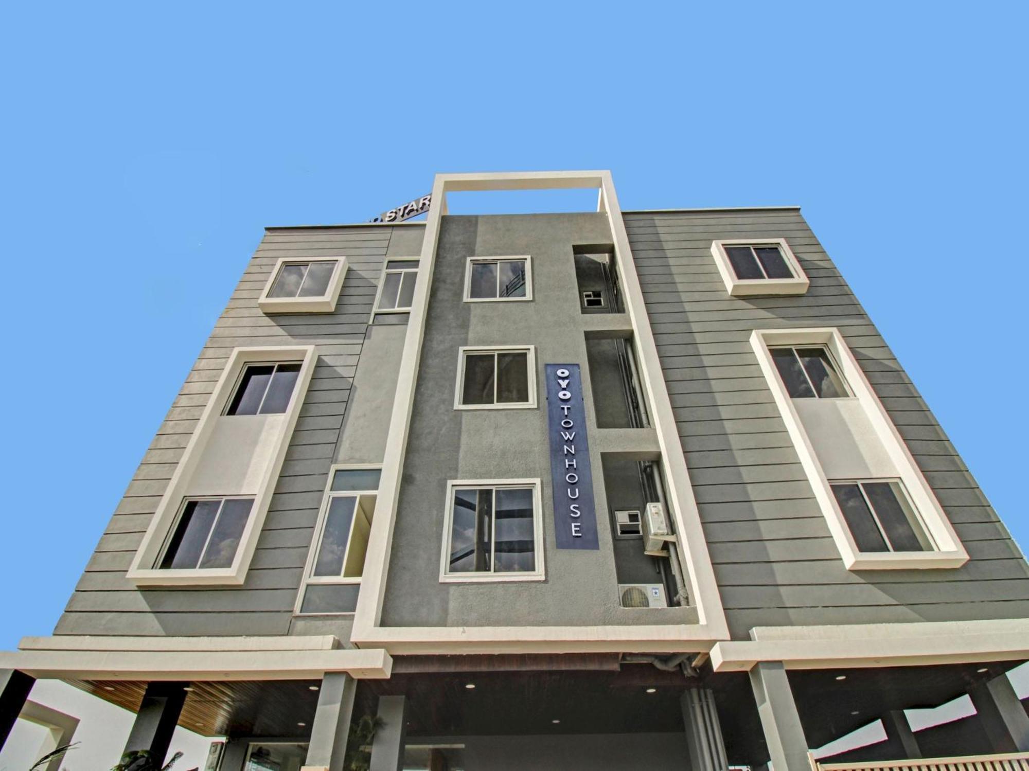 Townhouse Md Star Otel Nagpur Dış mekan fotoğraf
